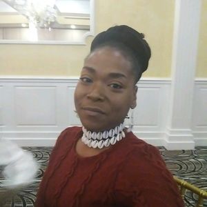 Meet your Posher, April